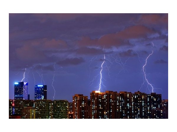 浪涌保護器和過電壓保護器的區別是什么？【光束防雷】